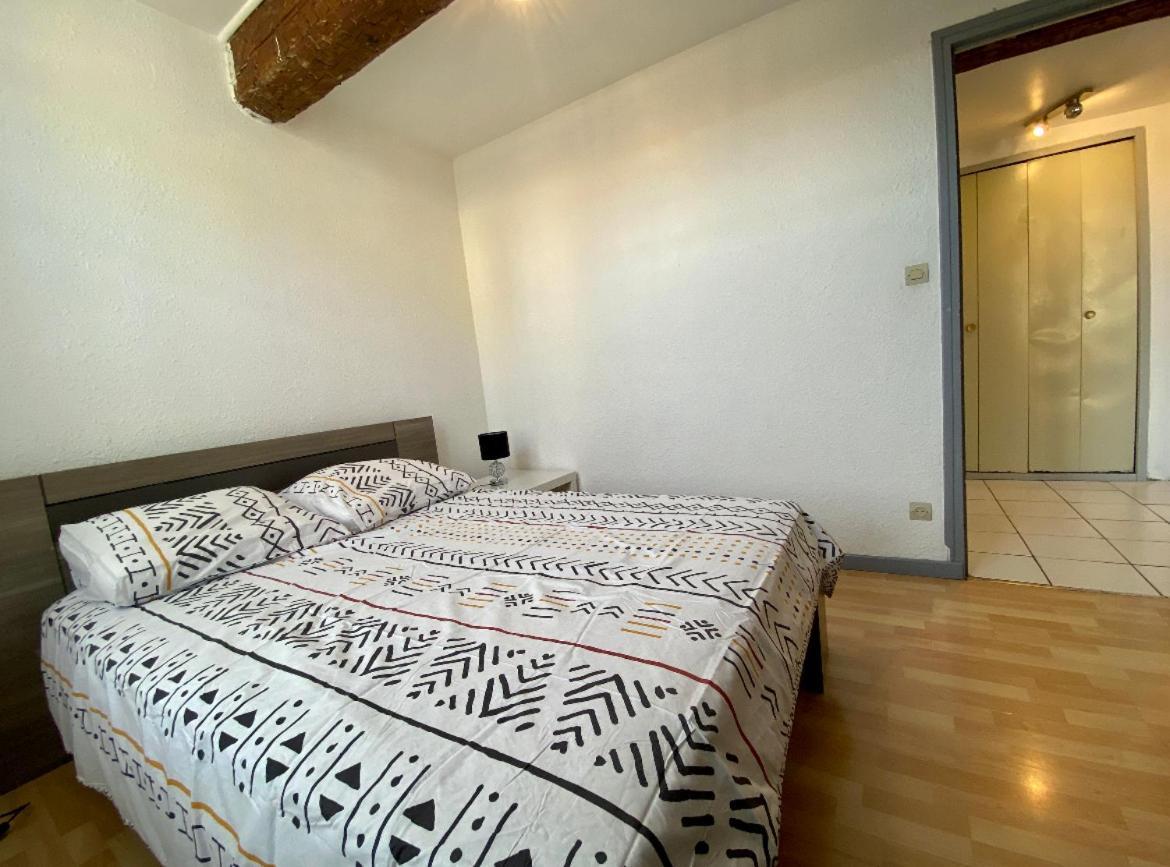 Carcassonne Aigle D Or Apartment Bagian luar foto